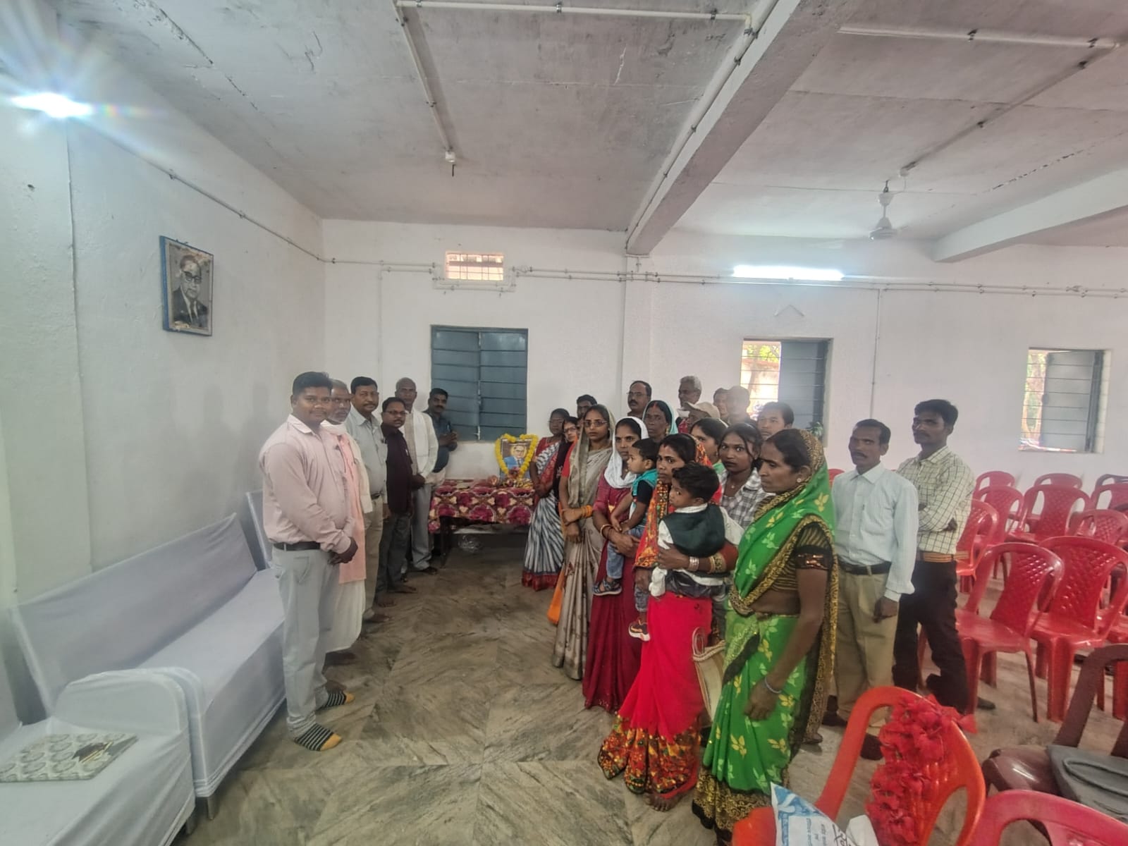 घासी घासी समाज द्वारा सामुदायिक भवन में कुसमी में संविधान के निर्माता डॉक्टर अंबेडकर जयंती धूमधाम से मनाया गया।