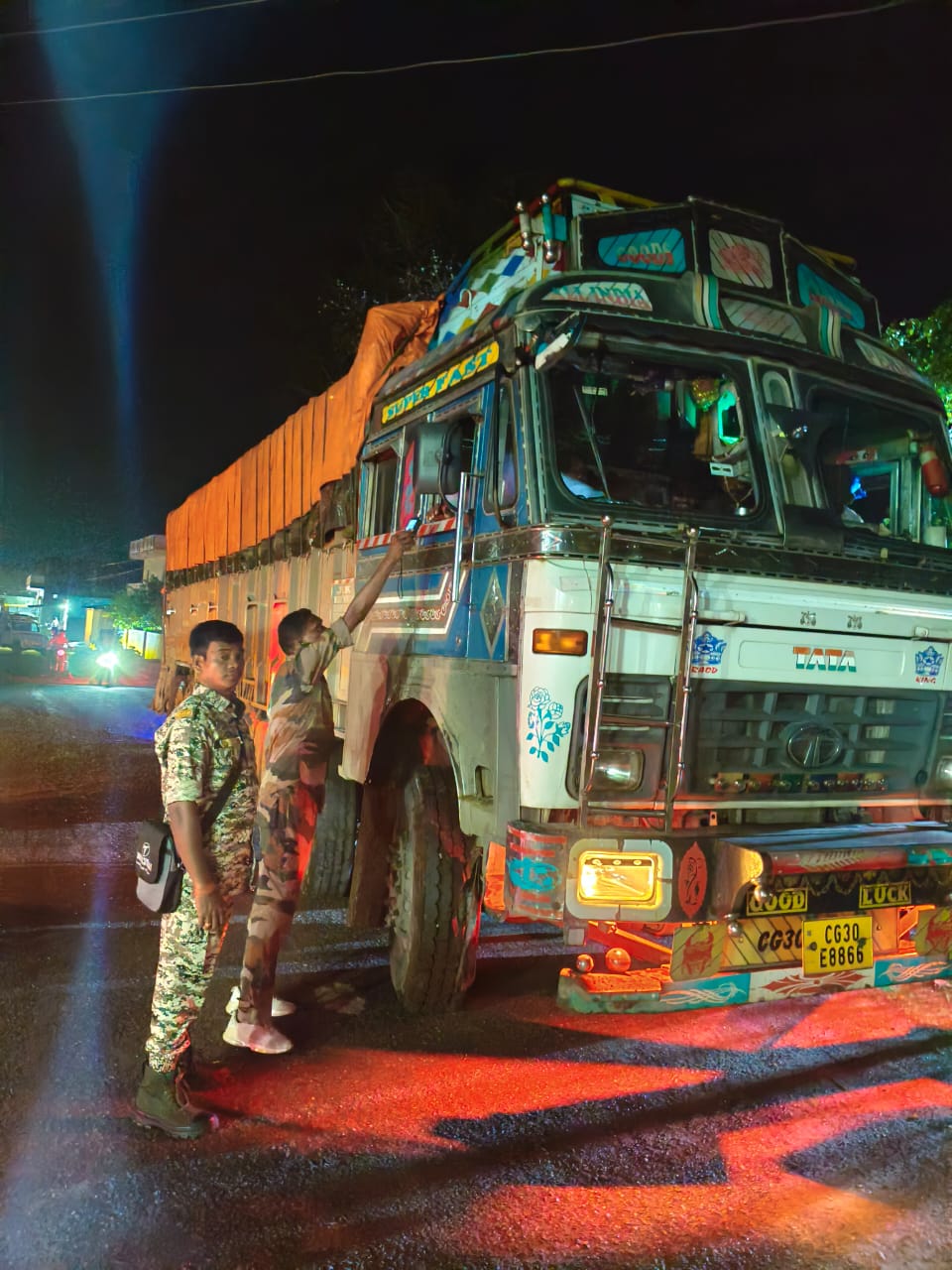 जिला पुलिस की बड़ी कार्यवाही, शराब पीकर वाहन चलाने वाली लाइसेंस अब होगी निलंबित 80 लाइसेंस किए निलंबित.